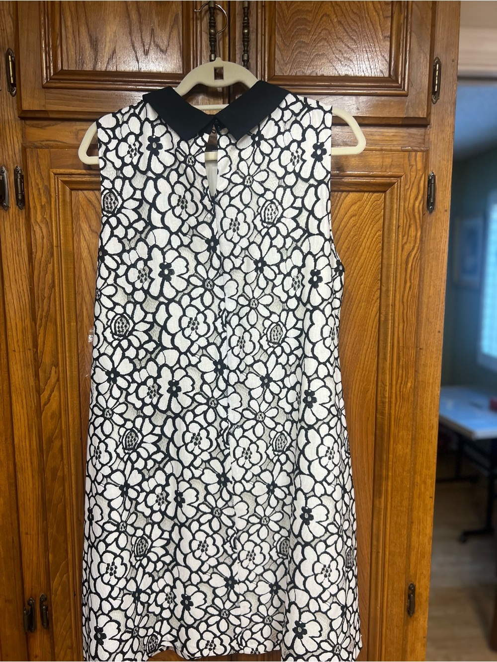 Nanette Sleeveless Black & White Floral Lace Shift Dress with Peter Pan Collar